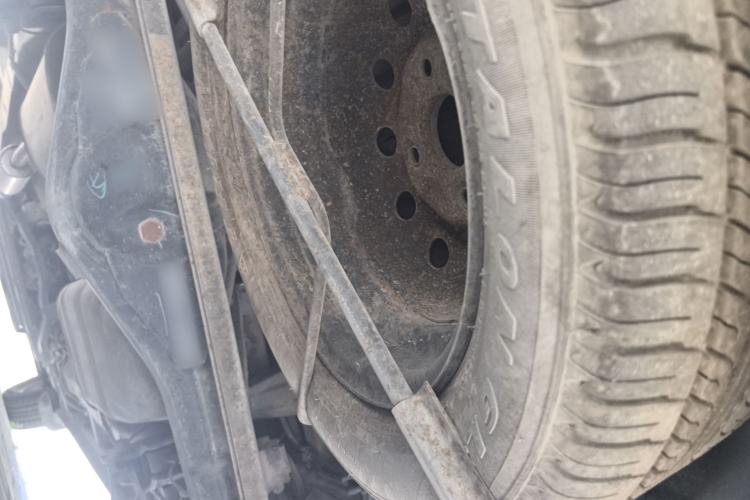 Used Wuling Hongguang 2014 1.5L Standard Version Chassis Rear