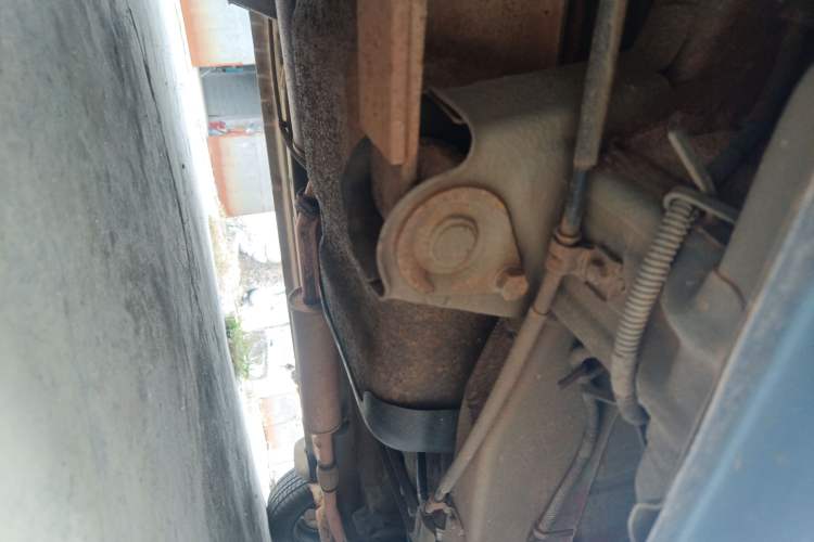 Used Wuling Hongguang 2014 1.2L Base Model China IV Chassis Rear Right