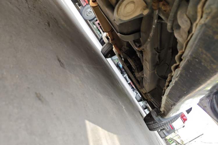 Used Wuling Hongguang 2014 1.2L Base Model China IV Chassis Rear Right