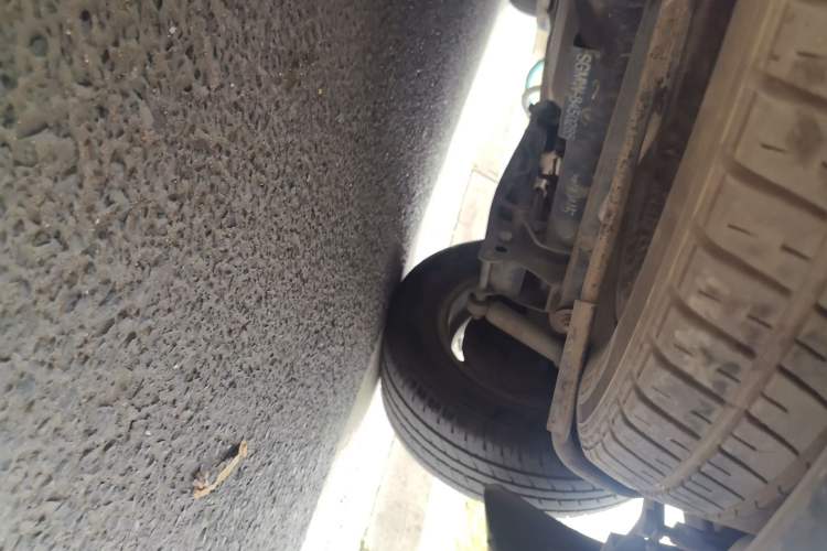 Used Wuling Hongguang 2014 1.2L Standard Model China IV Chassis Rear