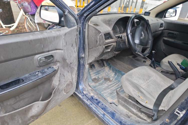 Used Wuling Hongguang 2014 1.5L Base Version Driver Seat