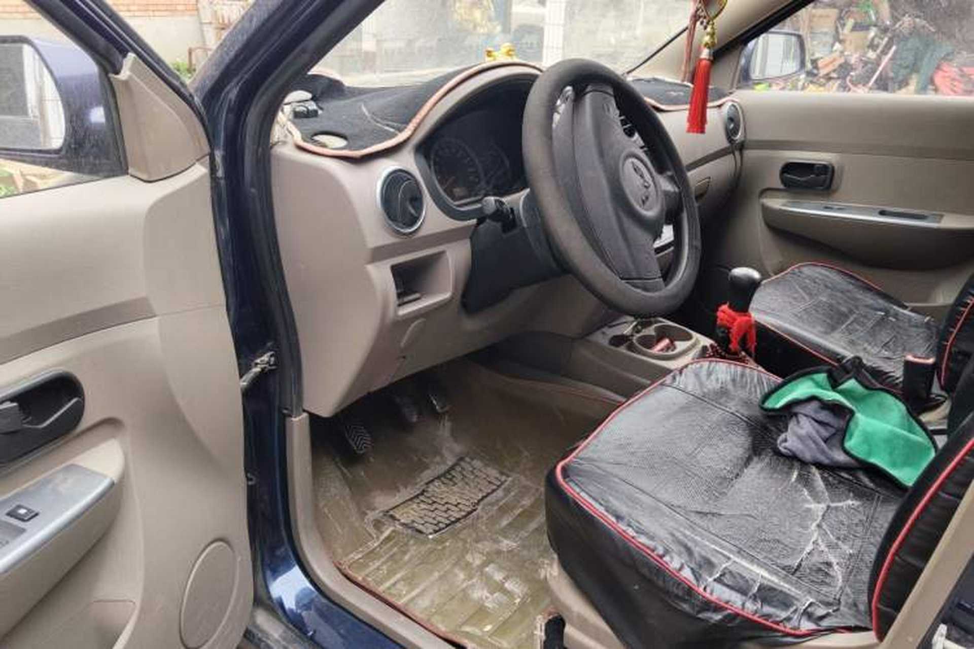 Used Wuling Hongguang 2014 1.2L Base Model China IV Driver Seat