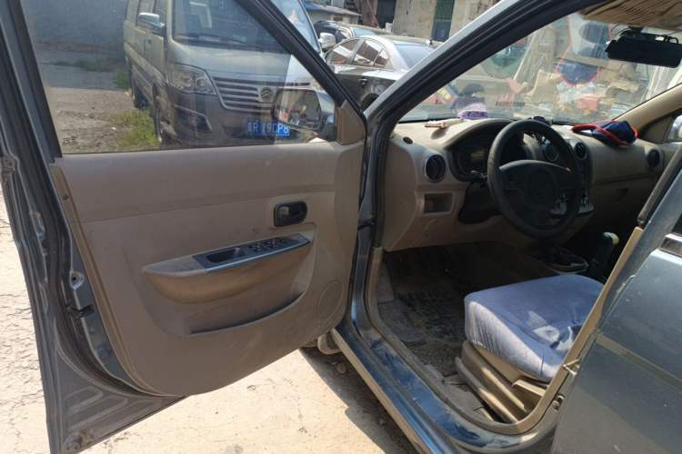 Used Wuling Hongguang 2014 1.2L Standard Model China IV Driver Seat