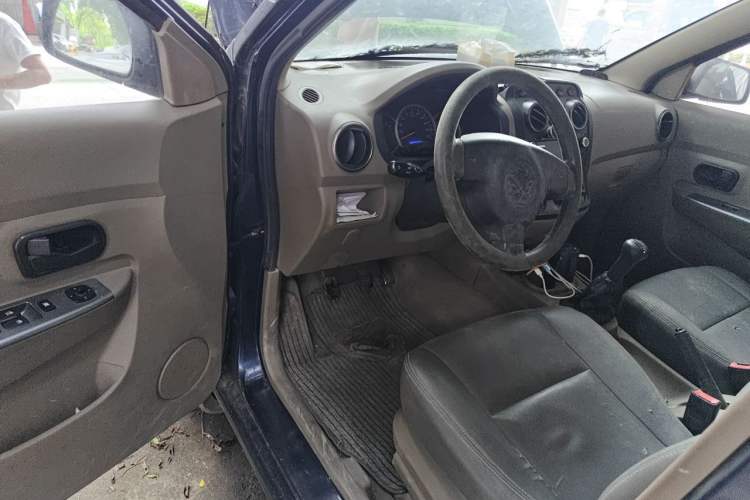 Used Wuling Hongguang 2014 1.2L Standard Model China IV Driver Seat