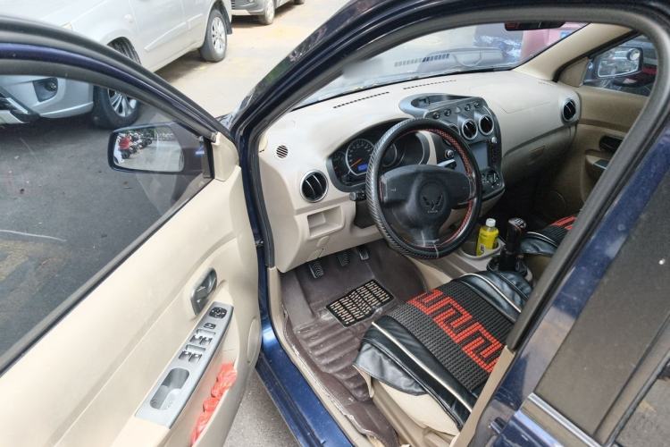 Used Wuling Hongguang 2014 1.2L Standard Model China IV Driver Seat