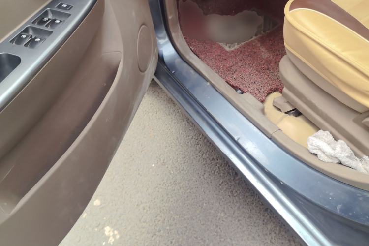 Used Wuling Hongguang 2014 1.2L Standard Model China IV Driver Seat
