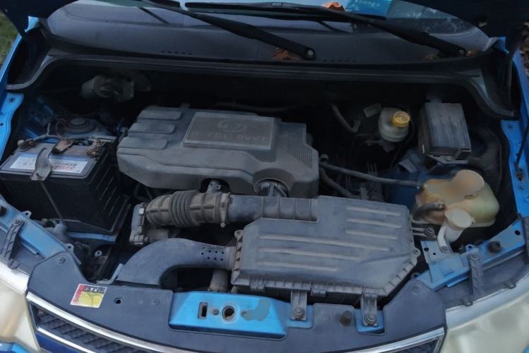 Used Wuling Hongguang 2014 1.5L S Comfort Model Engine Bay