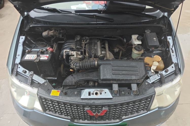 Used Wuling Hongguang 2014 1.2L Base Model China IV Engine Bay