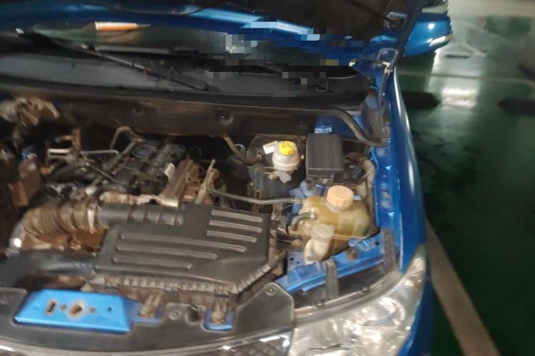 Used Wuling Hongguang 2014 1.5L S Comfort Model Engine Bay Left