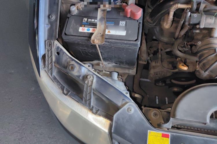 Used Wuling Hongguang 2014 1.2L Base Model China IV Engine Bay Right