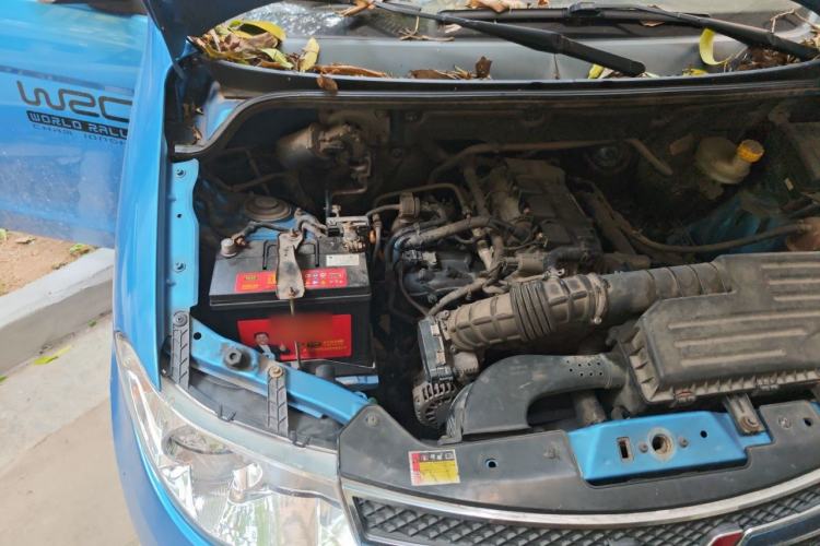 Used Wuling Hongguang 2014 1.5L S Comfort Model Engine Bay Right