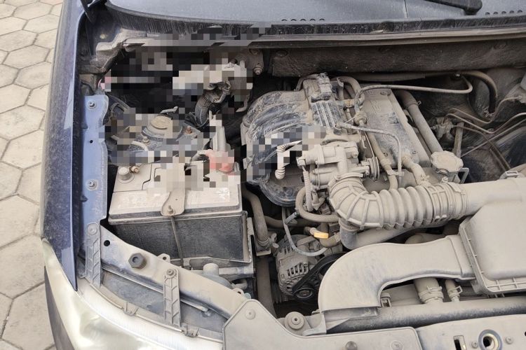 Used Wuling Hongguang 2014 1.2L Base Model China IV Engine Bay Right