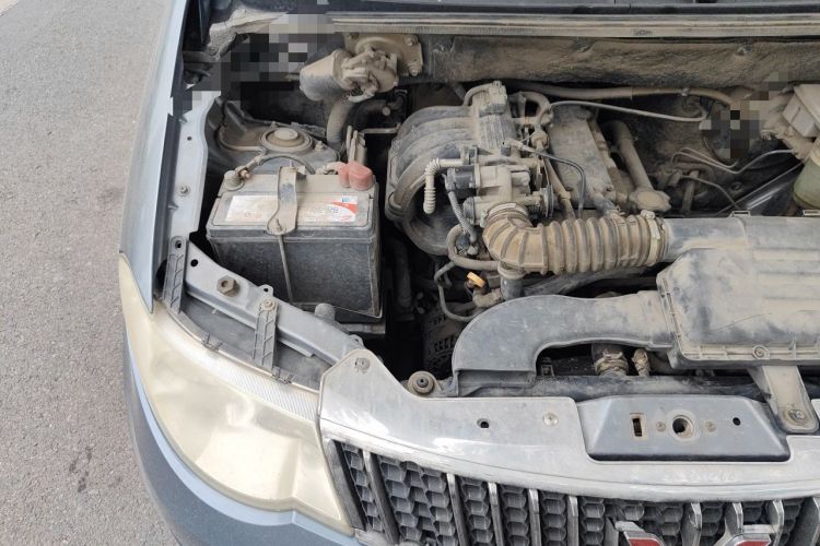 Used Wuling Hongguang 2014 1.2L Base Model China IV Engine Bay Right