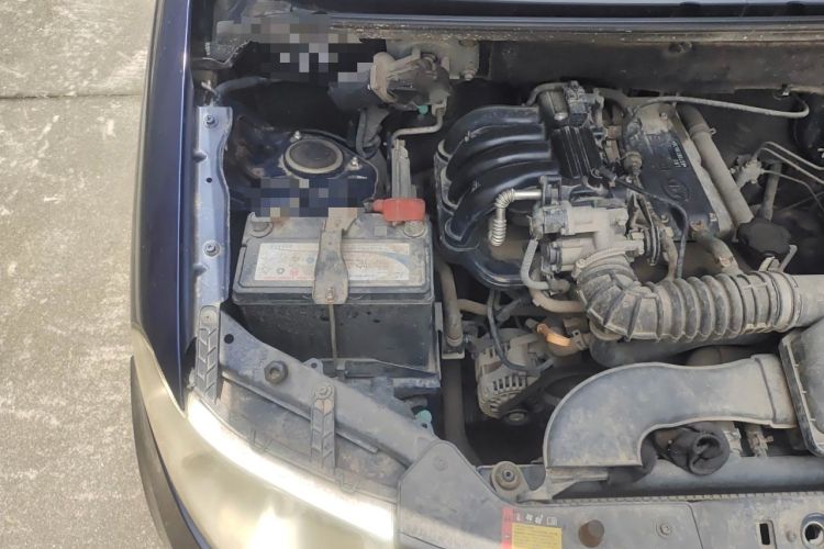 Used Wuling Hongguang 2014 1.2L Base Model China IV Engine Bay Right
