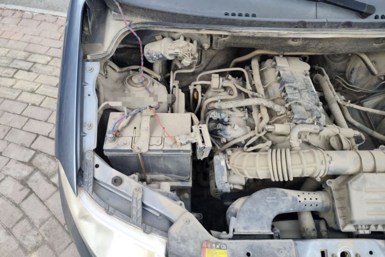 Used Wuling Hongguang 2014 1.5L Base Version Engine Bay Right