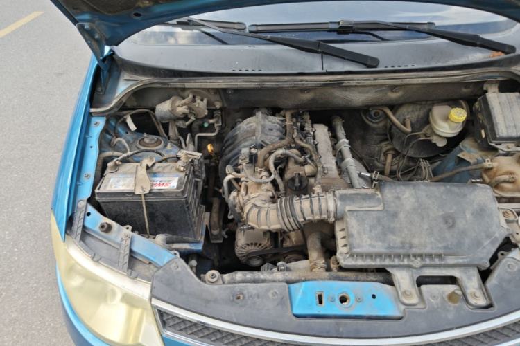 Used Wuling Hongguang 2014 1.2L S Comfort Model China IV Engine Bay Right