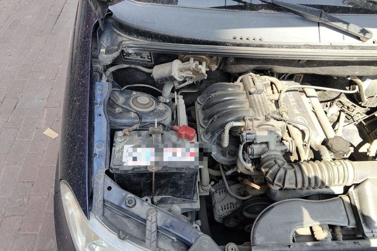 Used Wuling Hongguang 2014 1.2L Base Model China IV Engine Bay Right