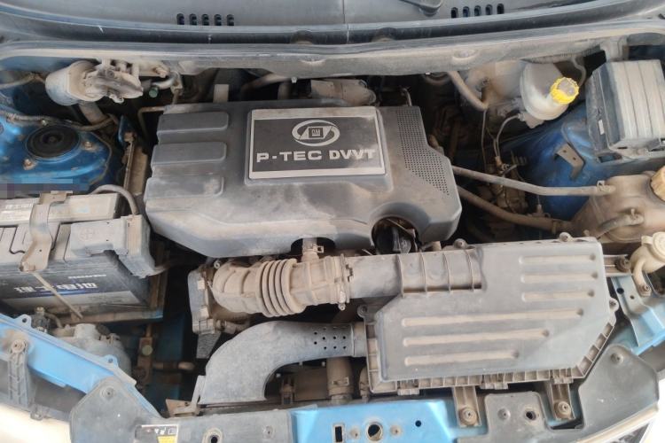 Used Wuling Hongguang 2014 1.5L S Luxury Model Engine Bay