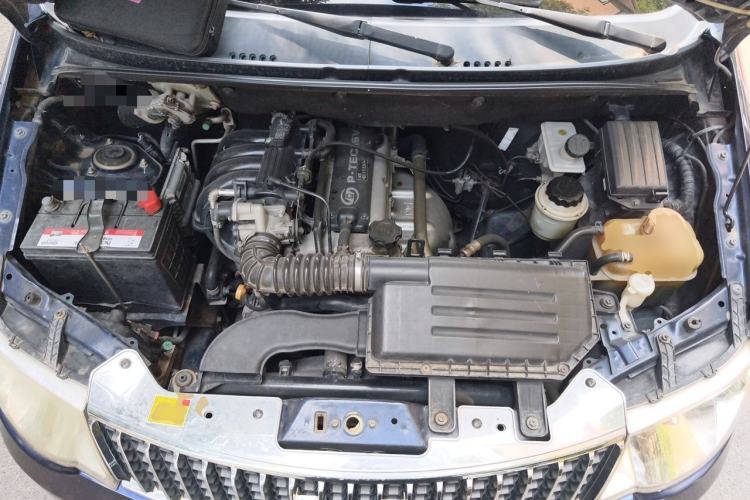 Used Wuling Hongguang 2014 1.2L Standard Model China IV Engine Bay