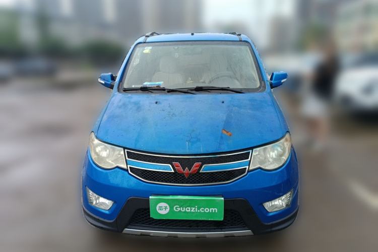 Used Wuling Hongguang 2014 1.5L S Luxury Model Front