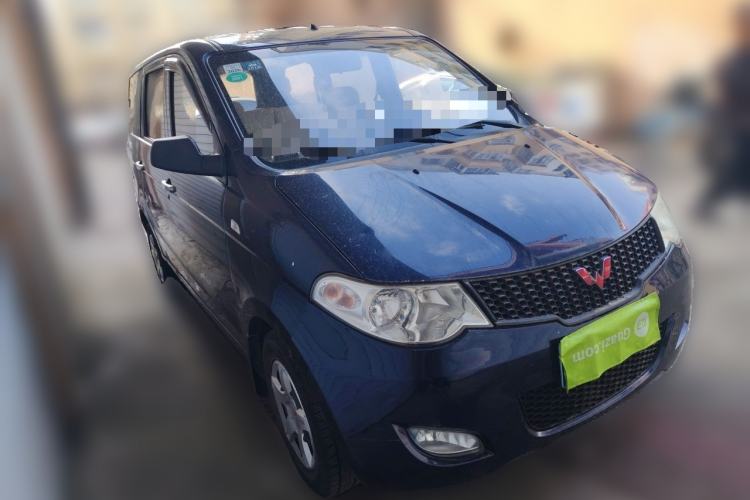 Used Wuling Hongguang 2014 1.5L Base Version Front Right 45 Deg