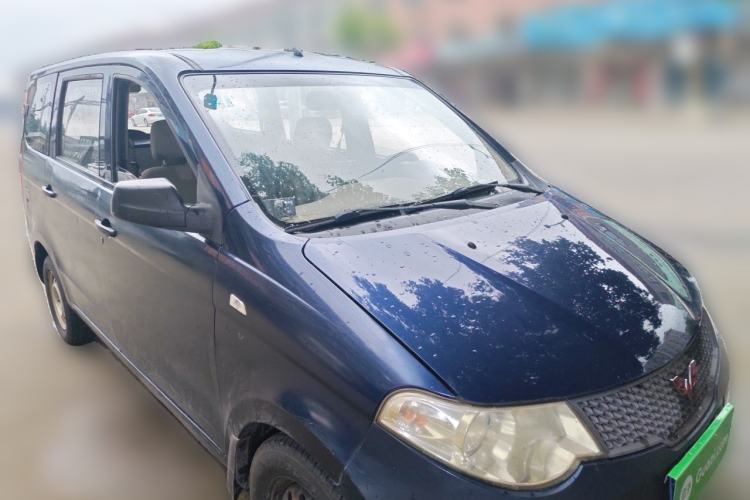 Used Wuling Hongguang 2014 1.5L Base Version Front Right 45 Deg