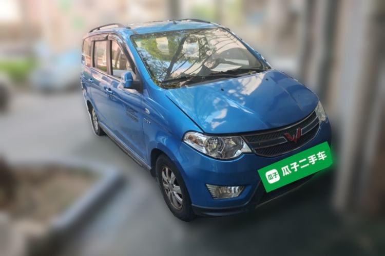 Used Wuling Hongguang 2014 1.5L S Comfort Model Front Right 45 Deg