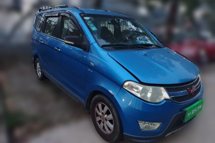 Used Wuling Hongguang 2014 1.5L S Comfort Model Front Right 45 Deg