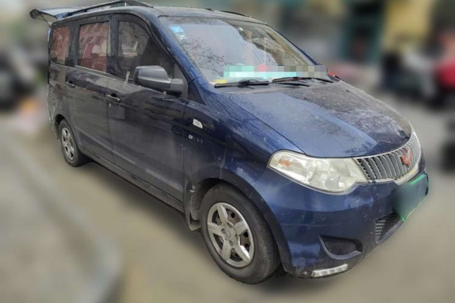 Used Wuling Hongguang 2014 1.5L Base Version Front Right 45 Deg