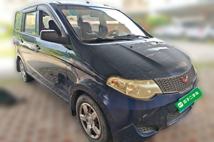 Used Wuling Hongguang 2014 1.5L Base Version Front Right 45 Deg