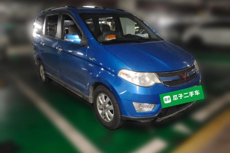 Used Wuling Hongguang 2014 1.5L S Comfort Model Front Right 45 Deg
