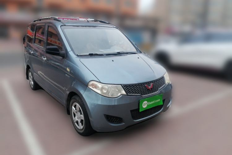 Used Wuling Hongguang 2014 1.5L Base Version Front Right 45 Deg