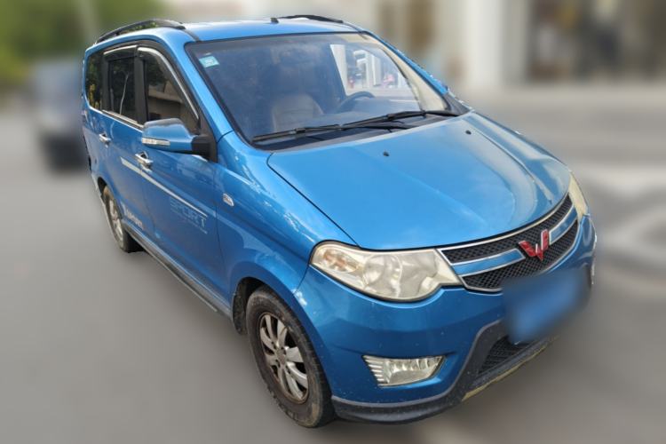 Used Wuling Hongguang 2014 1.2L S Comfort Model China IV Front Right 45 Deg
