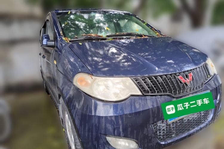 Used Wuling Hongguang 2014 1.2L Standard Model China IV Front Right 45 Deg