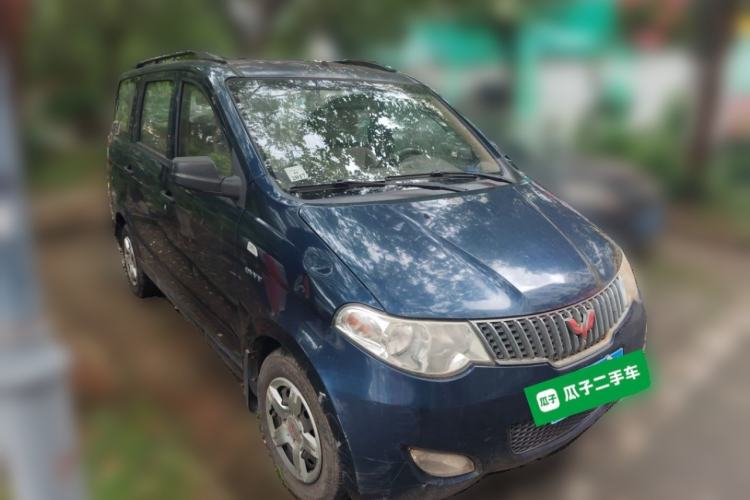 Used Wuling Hongguang 2014 1.5L Base Version Front Right 45 Deg