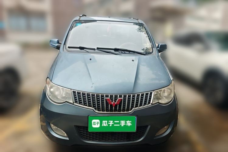 Used Wuling Hongguang 2014 1.5L Standard Version Front