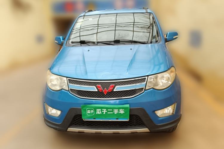 Used Wuling Hongguang 2014 1.5L S Luxury Model Front