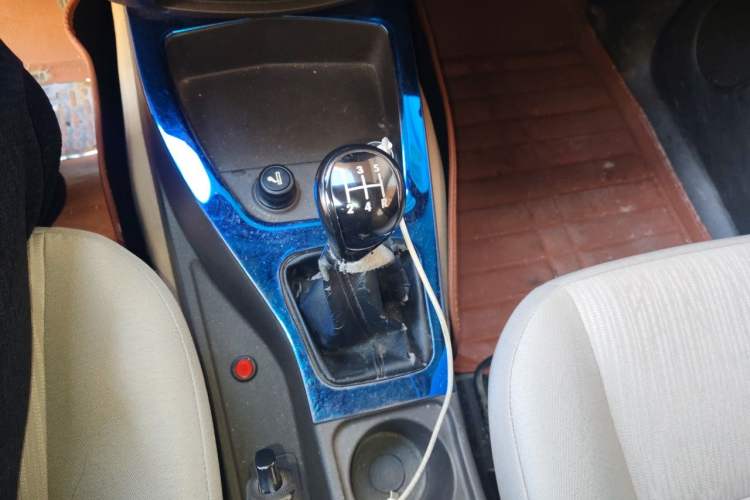 Used Wuling Hongguang 2014 1.5L Base Version Gear Lever
