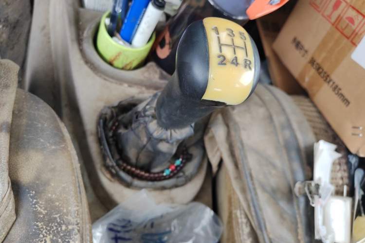 Used Wuling Hongguang 2014 1.2L Standard Model China IV Gear Lever