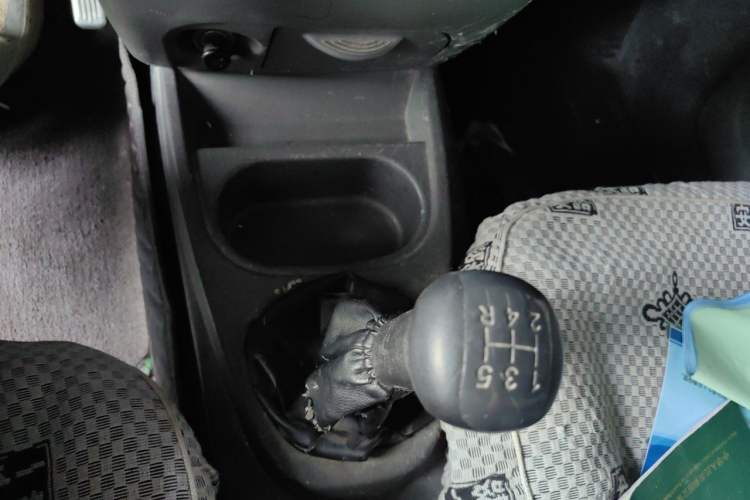 Used Wuling Hongguang 2014 1.2L Base Model China IV Gear Lever