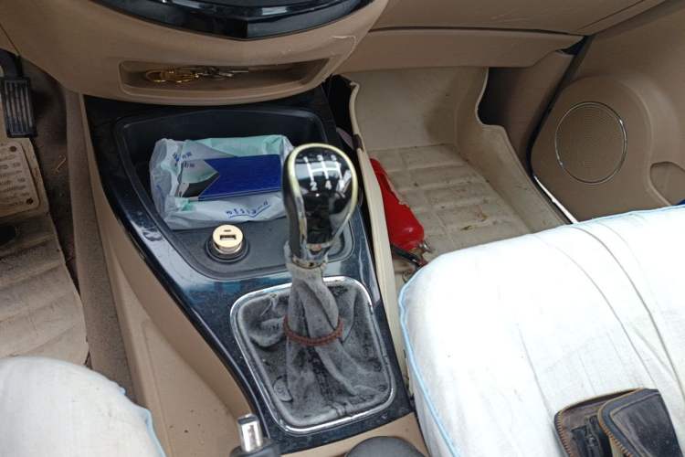 Used Wuling Hongguang 2014 1.5L S Luxury Model Gear Lever