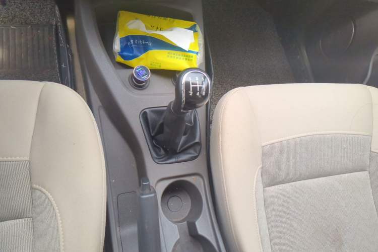 Used Wuling Hongguang 2014 1.5L S Standard Version Gear Lever