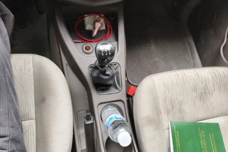 Used Wuling Hongguang 2014 1.5L Base Version Gear Lever