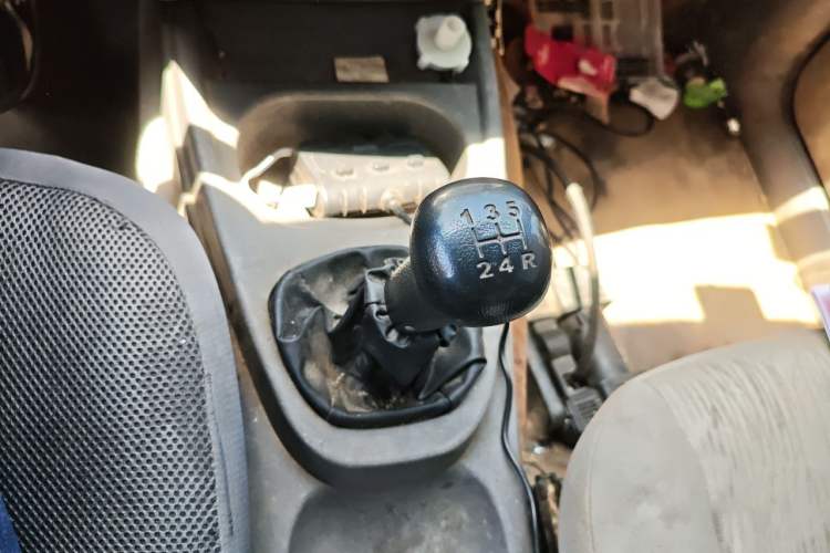 Used Wuling Hongguang 2014 1.2L Base Model China IV Gear Lever