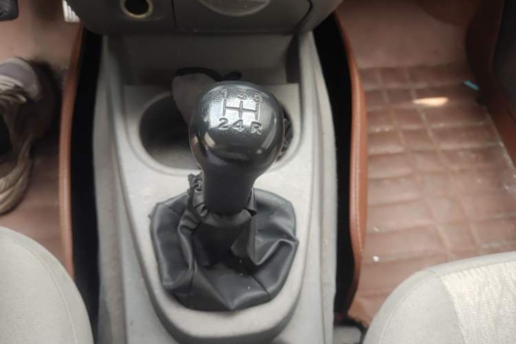 Used Wuling Hongguang 2014 1.2L Base Model China IV Gear Lever