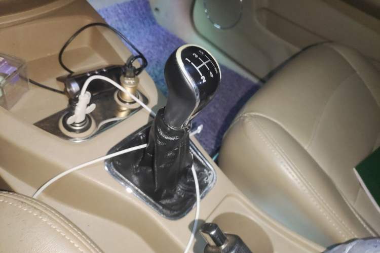 Used Wuling Hongguang 2014 1.5L S Comfort Model Gear Lever