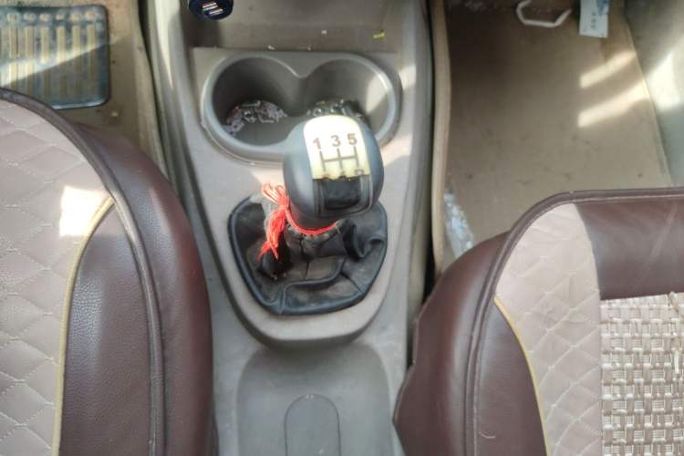 Used Wuling Hongguang 2014 1.2L Standard Model China IV Gear Lever