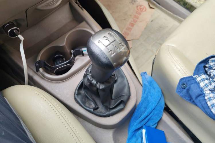Used Wuling Hongguang 2014 1.2L Standard Model China IV Gear Lever