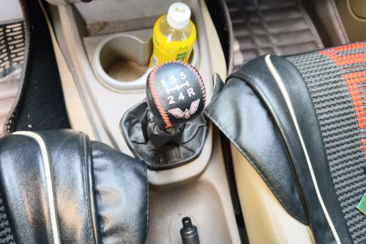 Used Wuling Hongguang 2014 1.2L Standard Model China IV Gear Lever