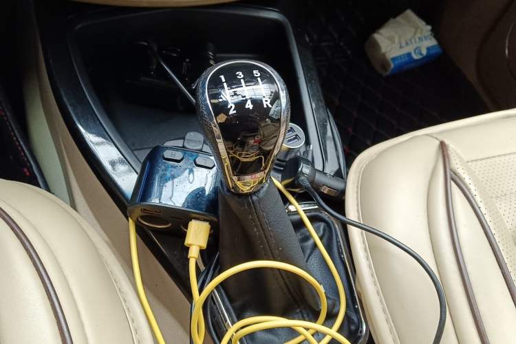 Used Wuling Hongguang 2014 1.5L S Luxury Model Gear Lever